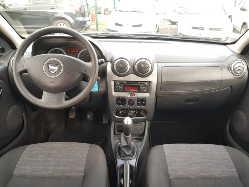 DACIA  DUSTER 1.6i 16V 105CV 2WD