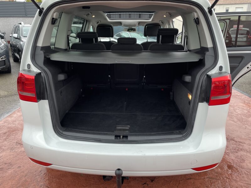 VOLKSWAGEN TOURAN 2014