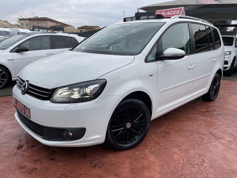 VOLKSWAGEN TOURAN 2014