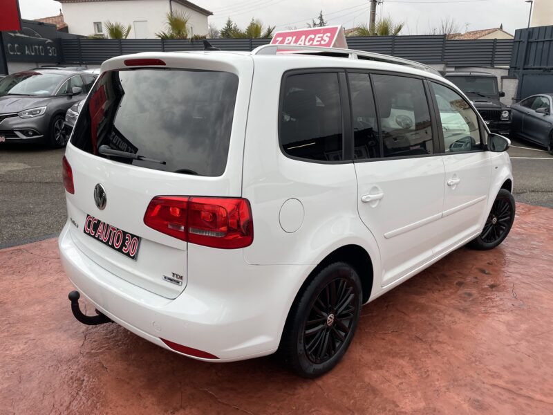 VOLKSWAGEN TOURAN 2014
