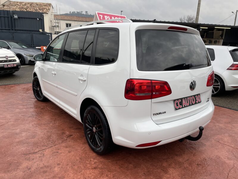 VOLKSWAGEN TOURAN 2014