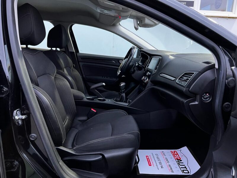 RENAULT MEGANE IV 2016