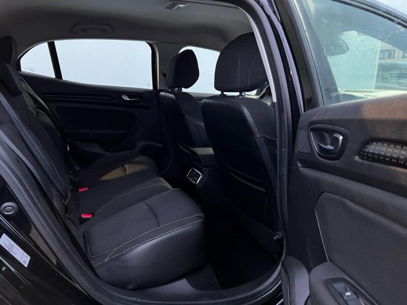 RENAULT MEGANE IV 2016