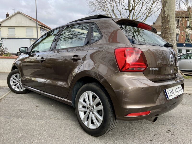 VOLKSWAGEN POLO V 2014