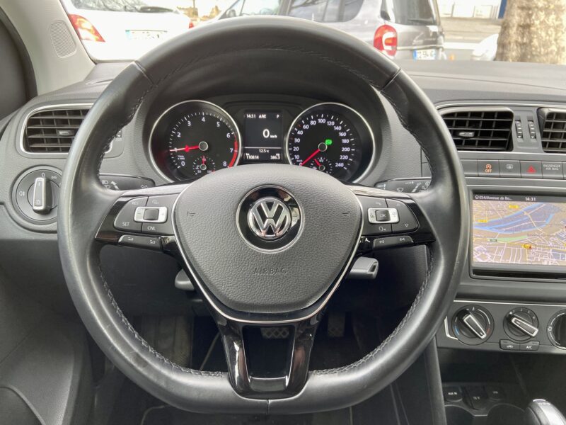 VOLKSWAGEN POLO V 2014