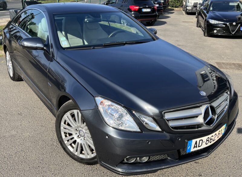 MERCEDES CLASSE E 4 IV COUPE 250 CDI 2.2 204 Cv 1ERE MAIN 69 900 Kms BOITE AUTO CUIR GPS Garantie1an