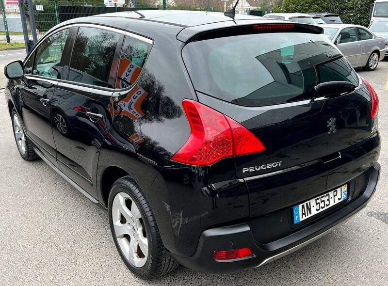 PEUGEOT 3008 1.6 HDI 110 Cv 1ERE MAIN TOIT PANORAMIQUE GPS ATTELAGE Pack PREMIUM - Garantie1an