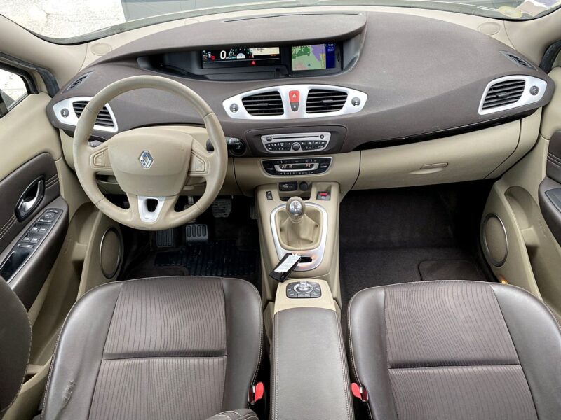 RENAULT SCÉNIC III 2010