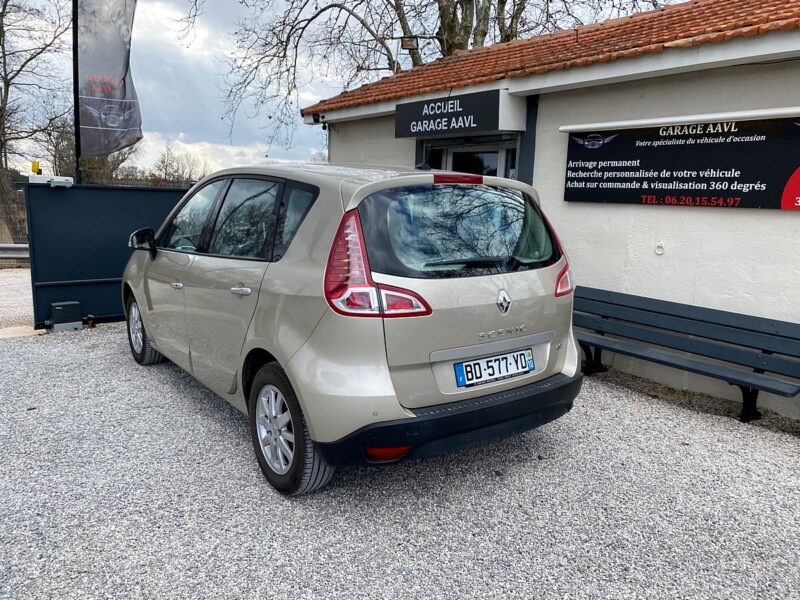 RENAULT SCÉNIC III 2010