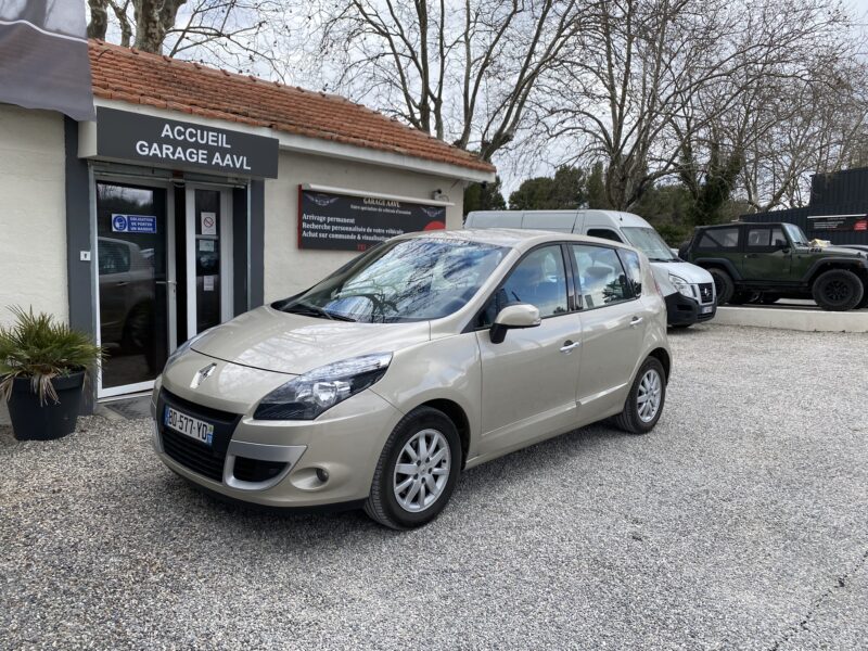 RENAULT SCÉNIC III 2010