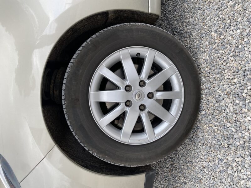 RENAULT SCÉNIC III 2010