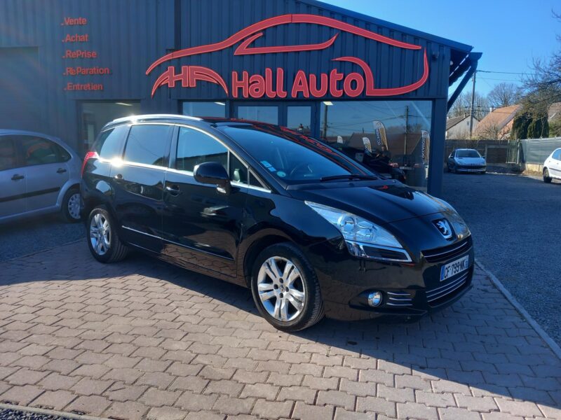 PEUGEOT 5008 2012