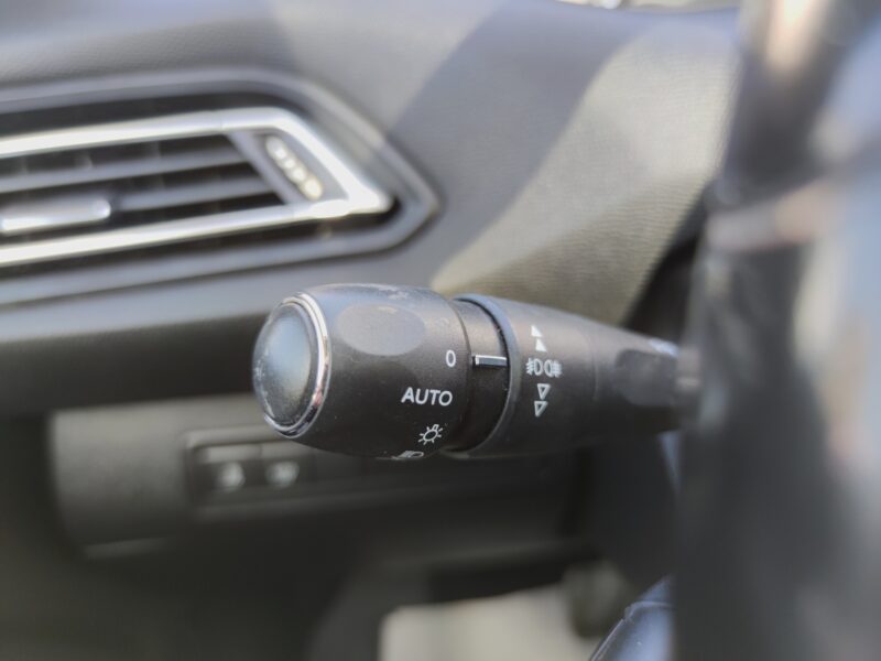 PEUGEOT 308 ALLURE 1,2 130CV EAT6