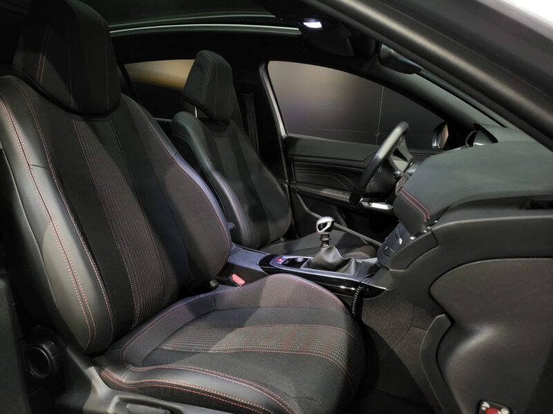 PEUGEOT 308 1.5 GT LINE BlueHDi 130 cv TOIT PANO / CAMERA / CARPLAY 