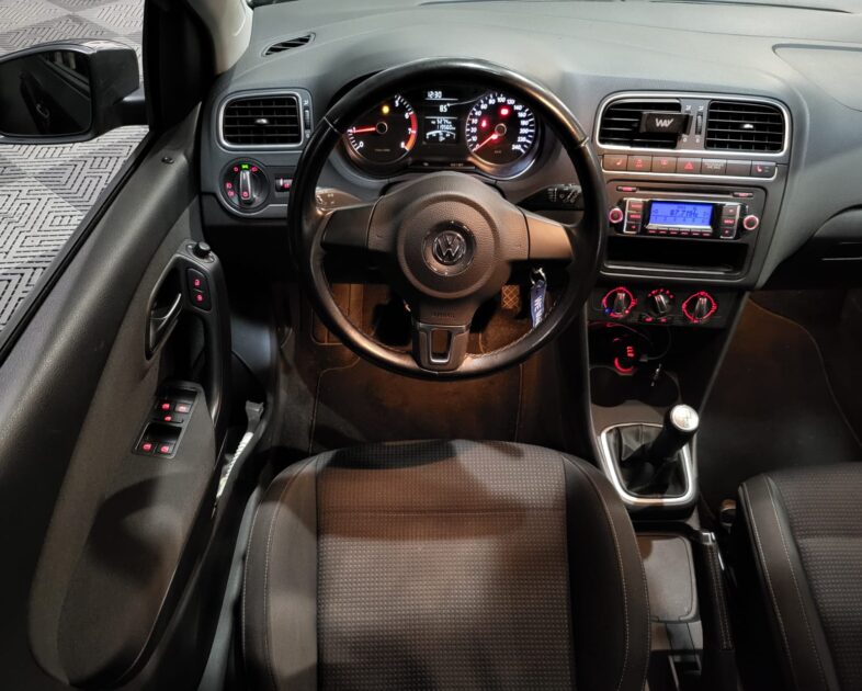 VOLKSWAGEN POLO V 5 6R 1.2 TSi 70cv CONFORTLINE TEAM BVM5 SIEGES CHAUFFANT / RADAR DE RECUL