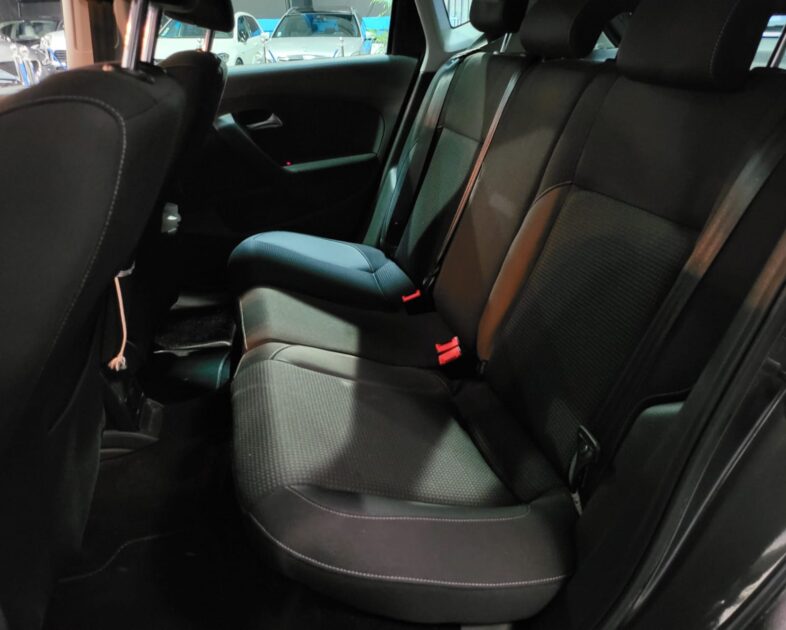 VOLKSWAGEN POLO V 5 6R 1.2 TSi 70cv CONFORTLINE TEAM BVM5 SIEGES CHAUFFANT / RADAR DE RECUL