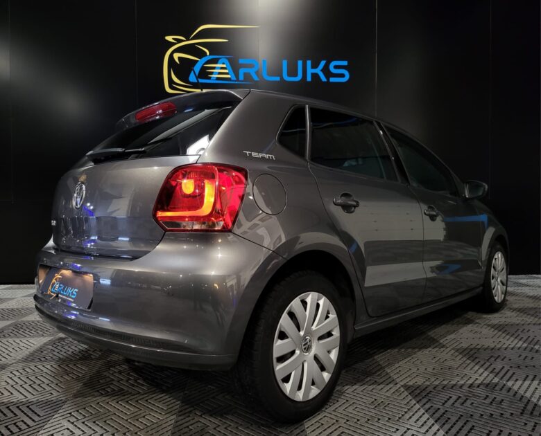 VOLKSWAGEN POLO V 5 6R 1.2 TSi 70cv CONFORTLINE TEAM BVM5 SIEGES CHAUFFANT / RADAR DE RECUL