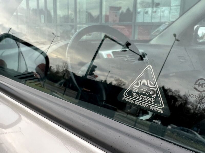 HYUNDAI TUCSON 2.0 CRDI 136 Cv TOIT OUVRANT REGULATEUR CLIM AUTO BVM6 / EXCELLENT ETAT - Garantie1an