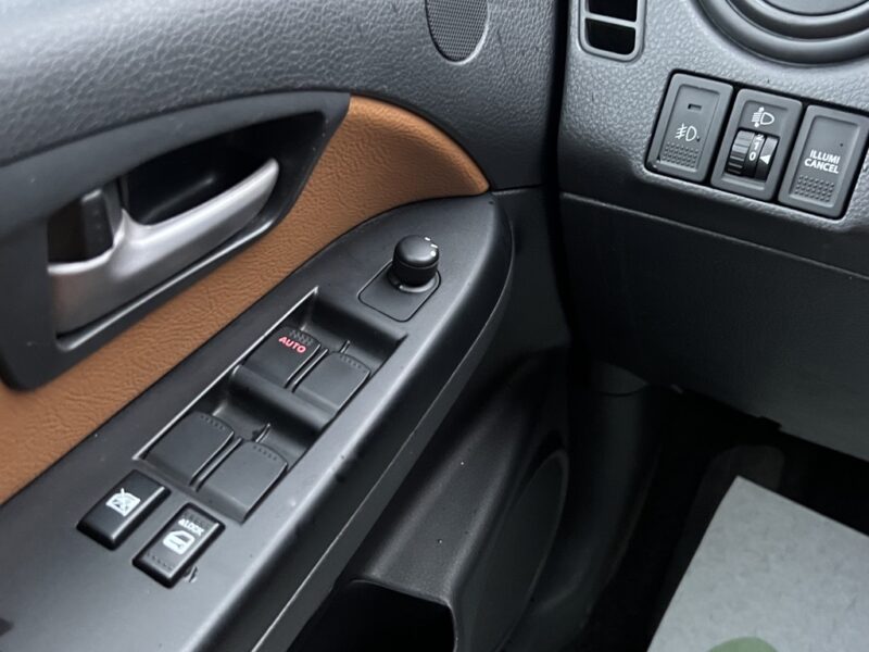 FIAT SEDICI 1.9 MULTIJET 120 Cv 4x4 1ERE MAIN / 88 900 Kms BVM6 INTERIEUR CUIR Garantie1an