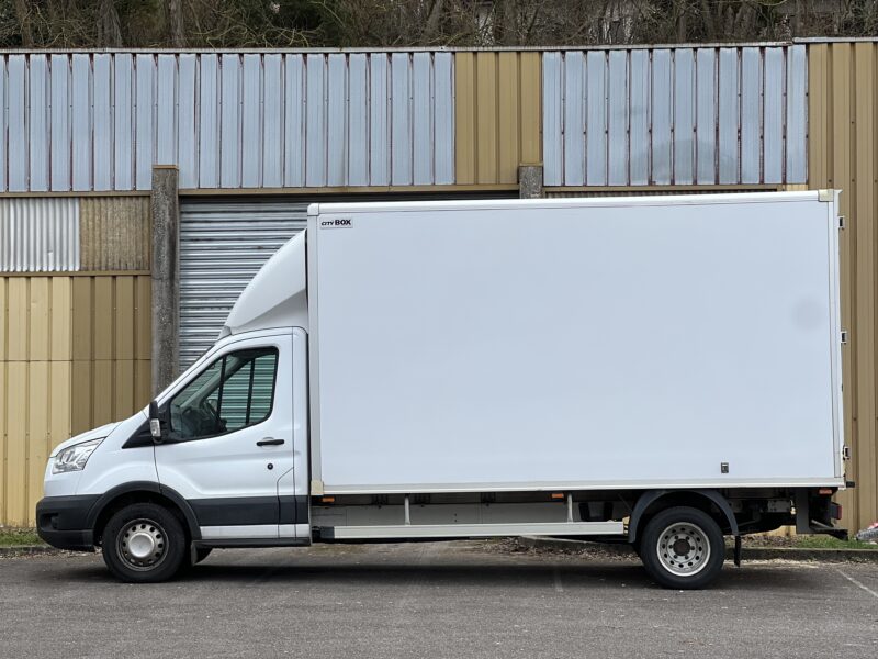 FORD Transit 2T Fg 2T CCb T350 L4 2.0 TDCI 170ch RWD E6