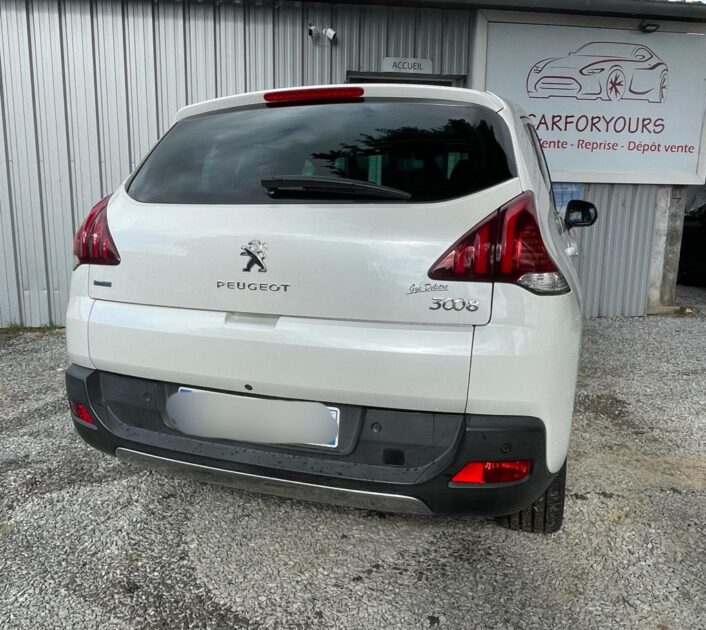 PEUGEOT 3008 SUV 2015