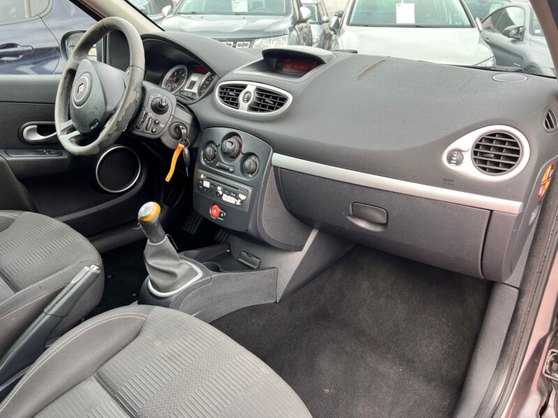 RENAULT CLIO III 2009