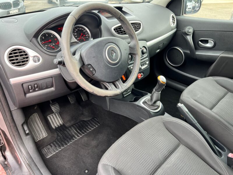 RENAULT CLIO III 2009