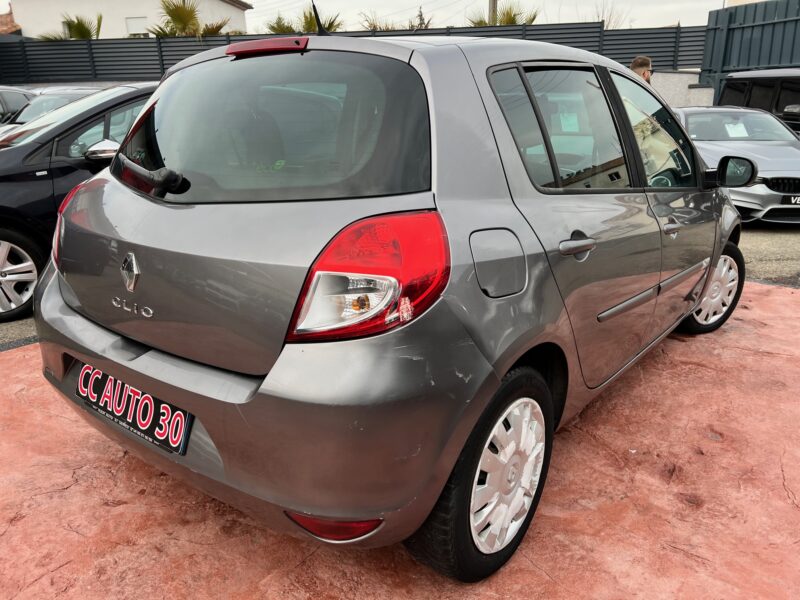 RENAULT CLIO III 2009