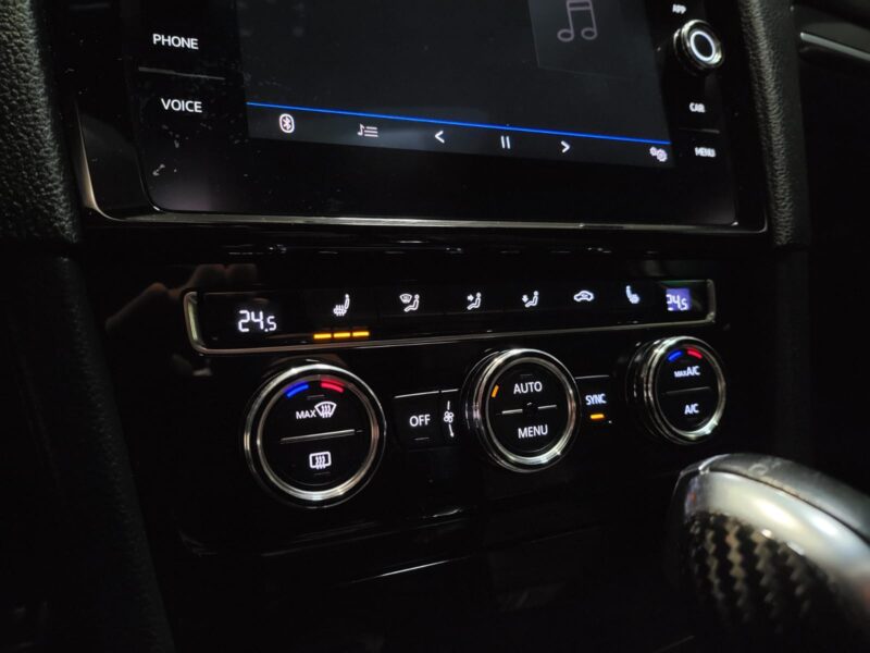 VOLKSWAGEN GOLF VII 7 Phase II 2.0 TDi 184cv DSG7 CONFIGURATION UNIQUE TOIT OUVRANT