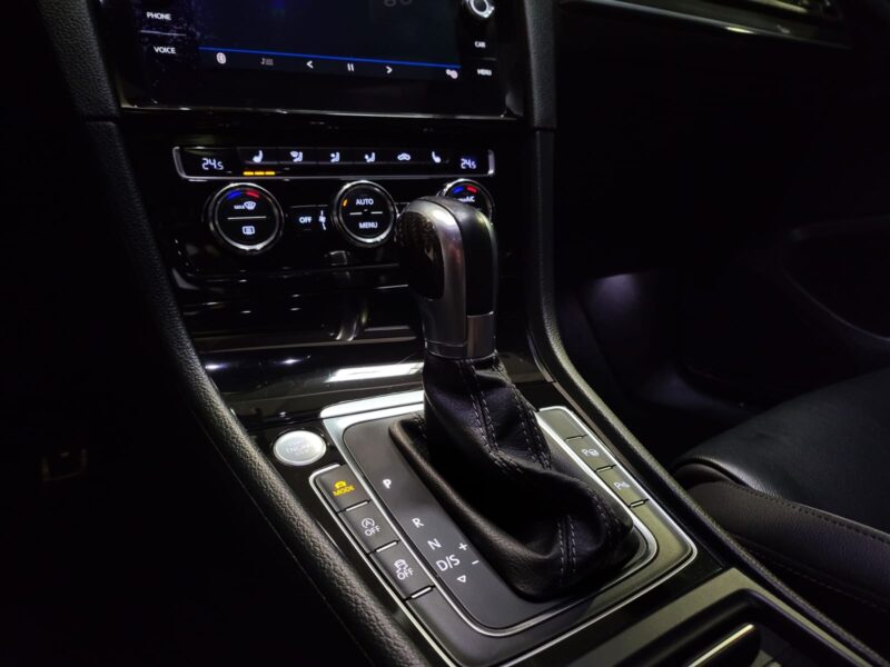 VOLKSWAGEN GOLF VII 7 Phase II 2.0 TDi 184cv DSG7 CONFIGURATION UNIQUE TOIT OUVRANT