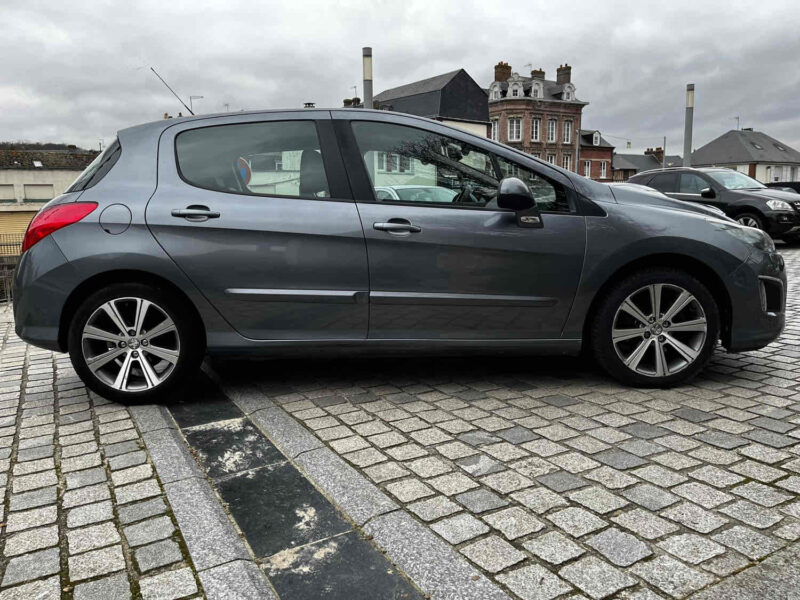 PEUGEOT 308 I 2011