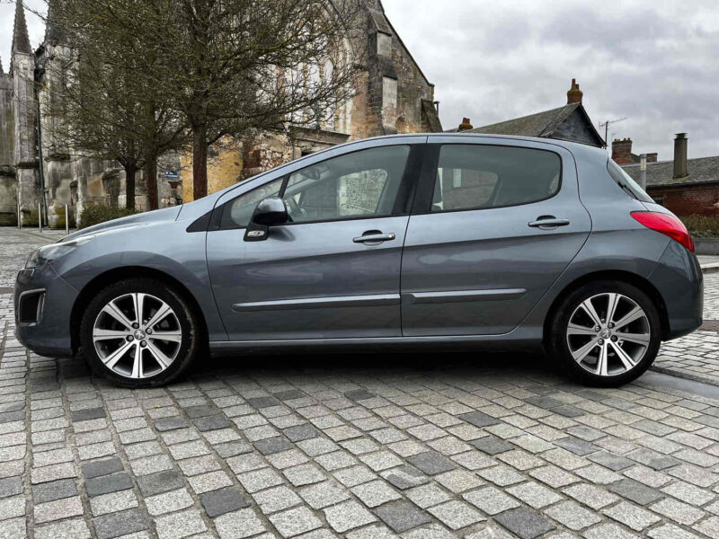 PEUGEOT 308 I 2011