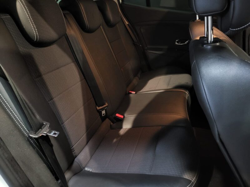 RENAULT MEGANE III GT 2.0 dCi 163cv 1ER MAIN HISTORIQUE COMPLET BLANC GLACIER