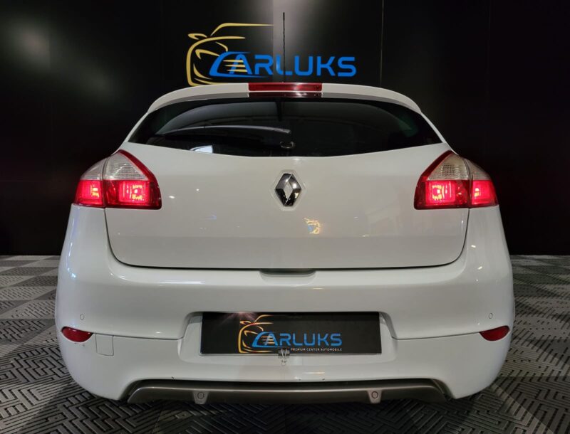 RENAULT MEGANE III GT 2.0 dCi 163cv 1ER MAIN HISTORIQUE COMPLET BLANC GLACIER