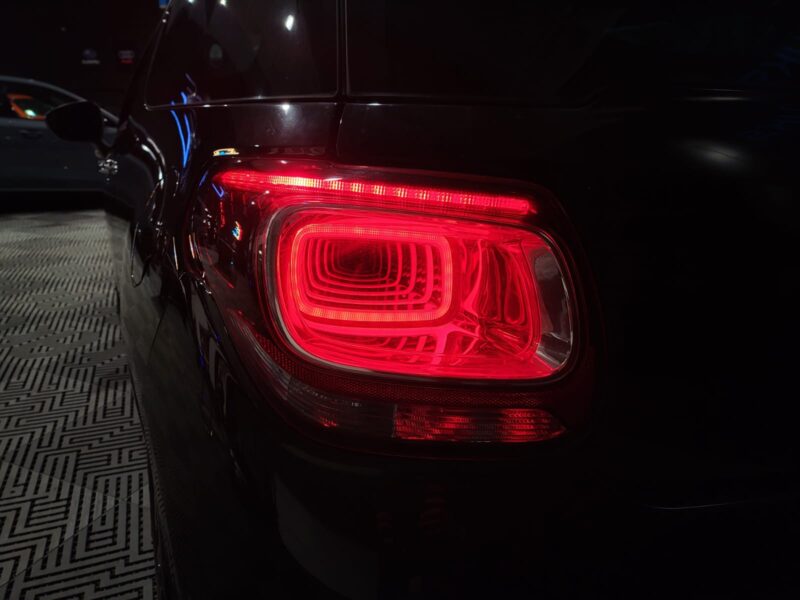 CITROEN DS3 1.2 PURE TECH 110 SO CHIC