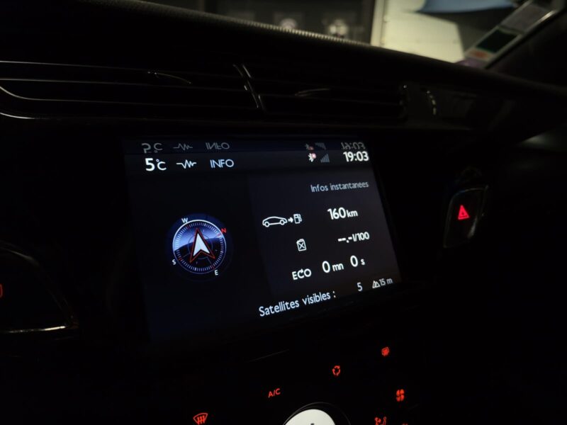 CITROEN DS3 1.2 PURE TECH 110 SO CHIC