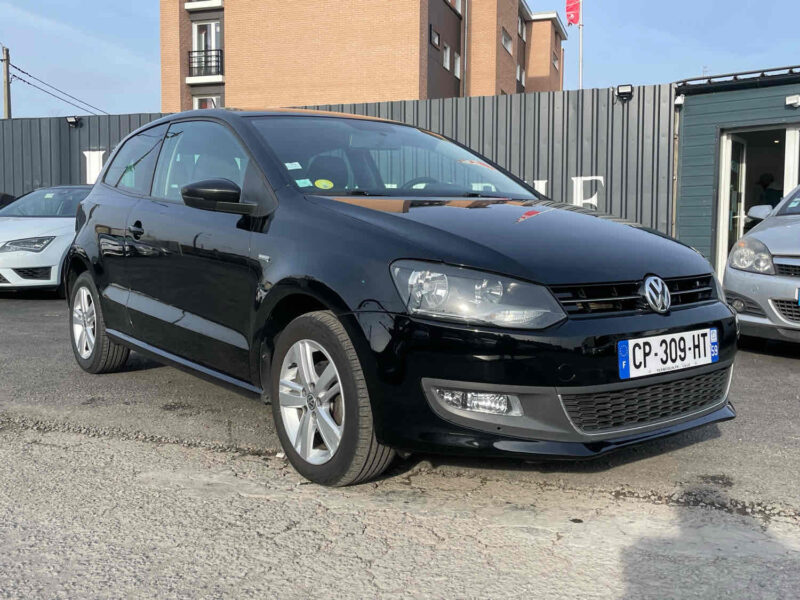 VOLKSWAGEN POLO 