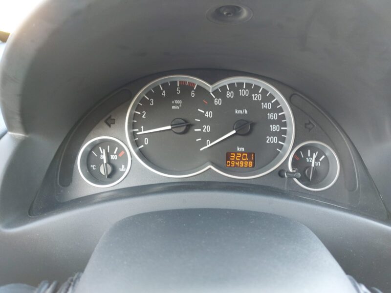 OPEL CORSA C 2003