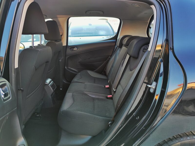 PEUGEOT 308 I 1,6 hdi 92 STYLE