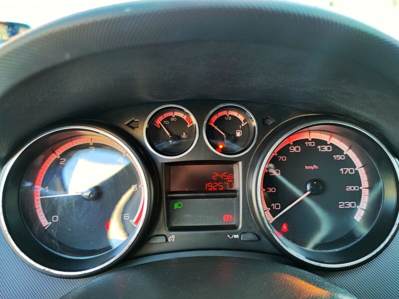 PEUGEOT 308 I 1,6 hdi 92 STYLE