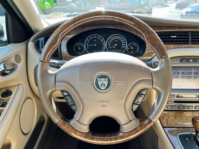 JAGUAR X-TYPE 2,0 V6 EXECUTIVE AUTOMATIQUE