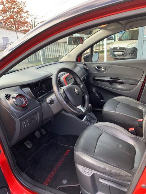 RENAULT CAPTUR HELLY HANSEN 2015