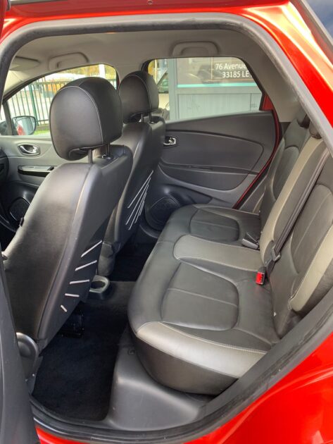 RENAULT CAPTUR HELLY HANSEN 2015