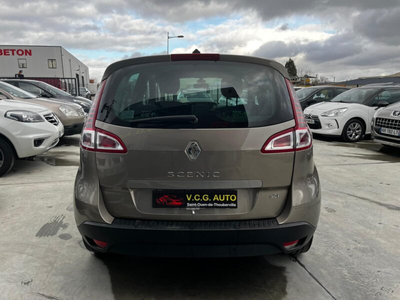 RENAULT SCÉNIC III DCi 110 15Th 