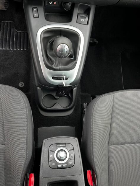 RENAULT SCÉNIC III DCi 110 15Th 