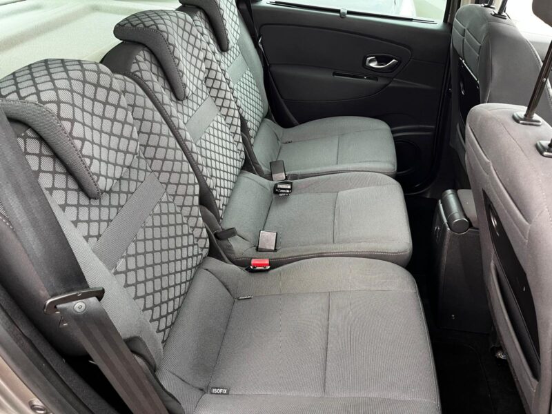 RENAULT SCÉNIC III DCi 110 15Th 