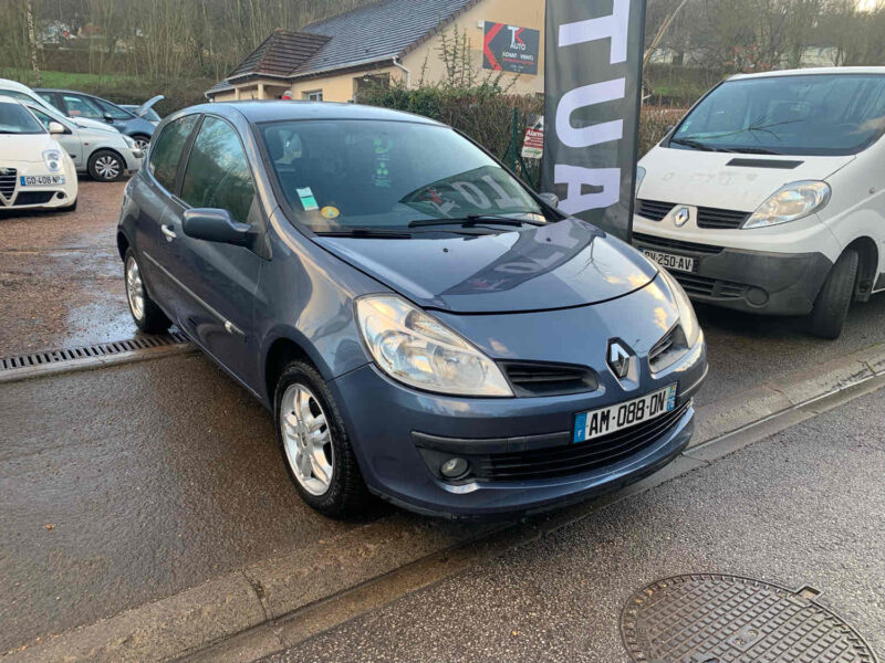 RENAULT CLIO III 1.4i 16V 100CV