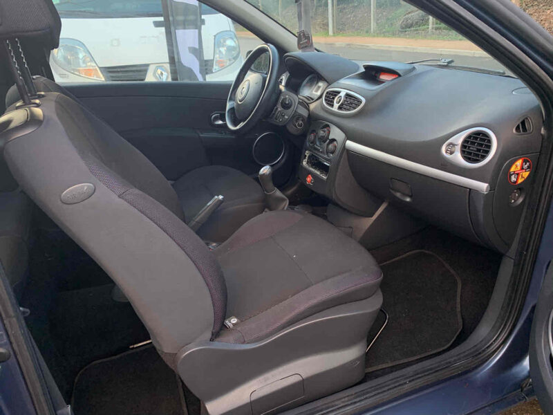 RENAULT CLIO III 1.4i 16V 100CV