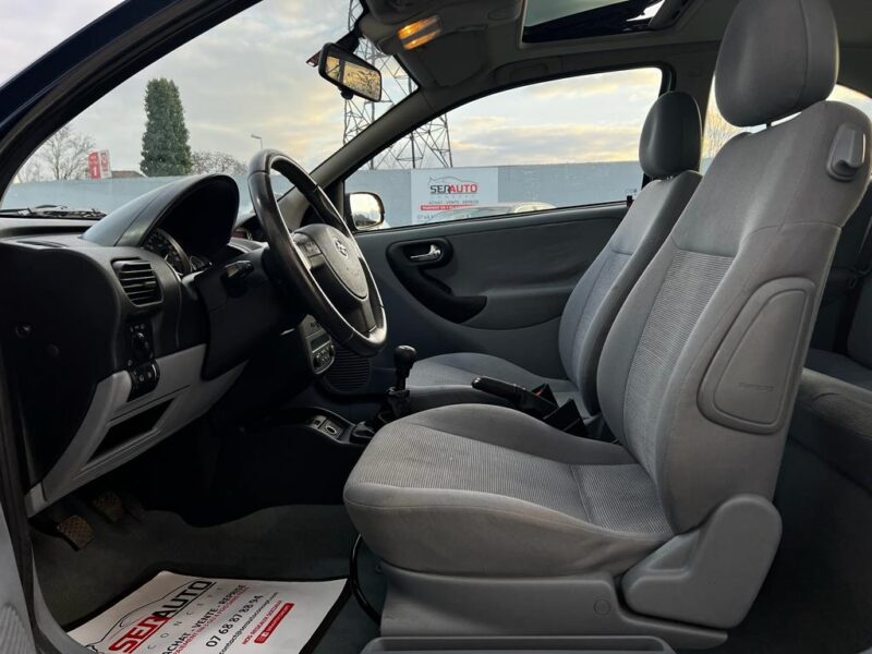 OPEL CORSA C 2004