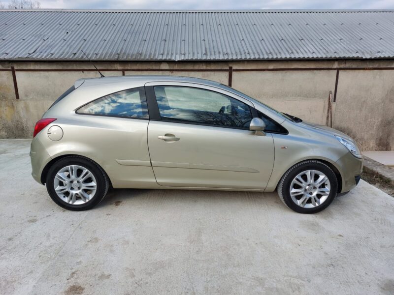 OPEL CORSA D 2007